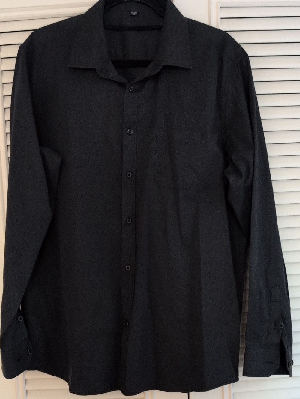Men's Black Button-Up LS Dress Shirt Like New